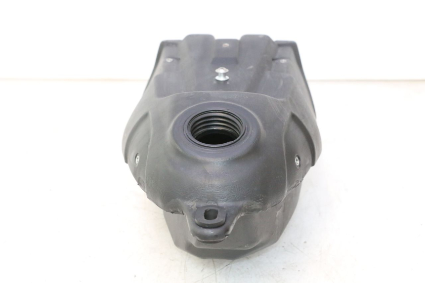 photo de RESERVOIR ESSENCE RIEJU MRT PRO SUPERMOTARD 50 (2007 - 2018) - Zoom état d’usage