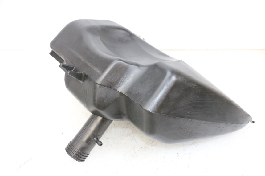 photo de RESERVOIR ESSENCE PIAGGIO NEW TYPHOON 50 (2018 - 2021) - Détail de la pièce