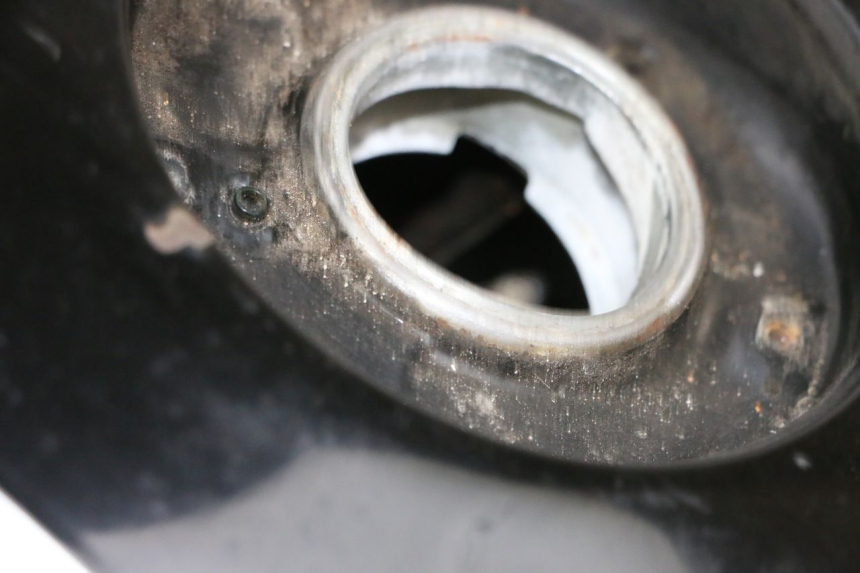 photo de RESERVOIR ESSENCE HONDA NSR R 125 (1994 - 2003) - Détails caractéristiques