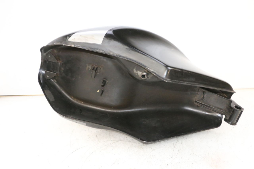 photo de RESERVOIR ESSENCE HONDA NSR R 125 (1994 - 2003) - Gros plan technique