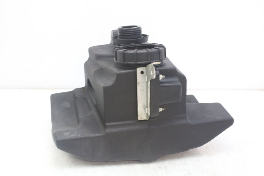 photo de RESERVOIR ESSENCE PEUGEOT GEOPOLIS RS 125 (2007 - 2009)