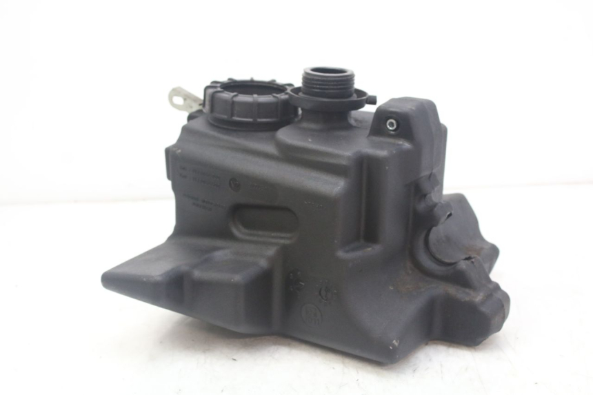 photo de RESERVOIR ESSENCE PEUGEOT GEOPOLIS RS 125 (2007 - 2009)