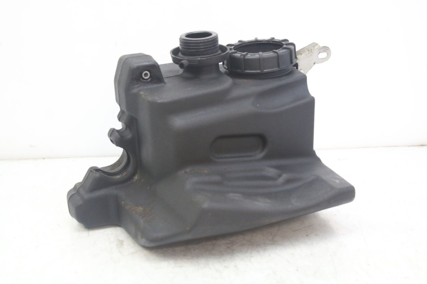 photo de RESERVOIR ESSENCE PEUGEOT GEOPOLIS RS 125 (2007 - 2009)