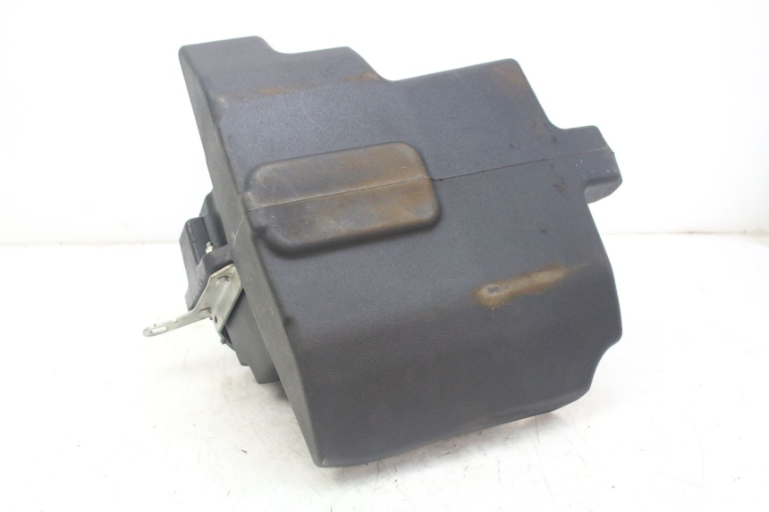 photo de RESERVOIR ESSENCE PEUGEOT GEOPOLIS RS 125 (2007 - 2009)