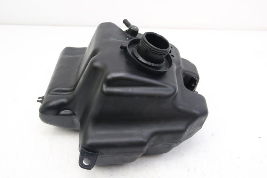photo de RESERVOIR ESSENCE PEUGEOT KISBEE 2T 50 (2018 - 2022)