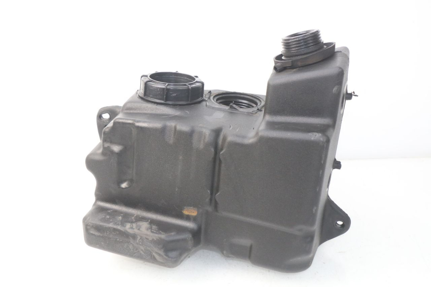 photo de RESERVOIR ESSENCE PEUGEOT SATELIS 300 (2012 - 2015)