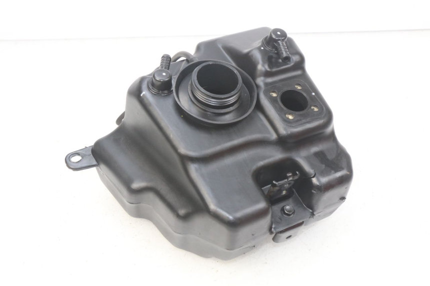 photo de RESERVOIR ESSENCE PEUGEOT STREETZONE 4T 50 (2018 - 2023)
