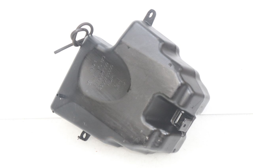 photo de RESERVOIR ESSENCE PEUGEOT STREETZONE 4T 50 (2018 - 2023)