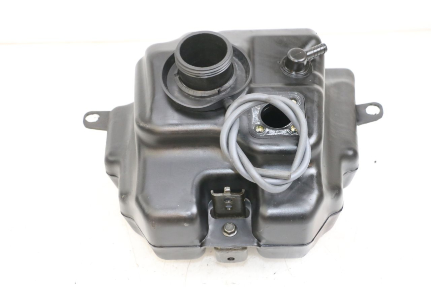 photo de RESERVOIR ESSENCE PEUGEOT STREETZONE I 2T 50 (2018 - 2020)