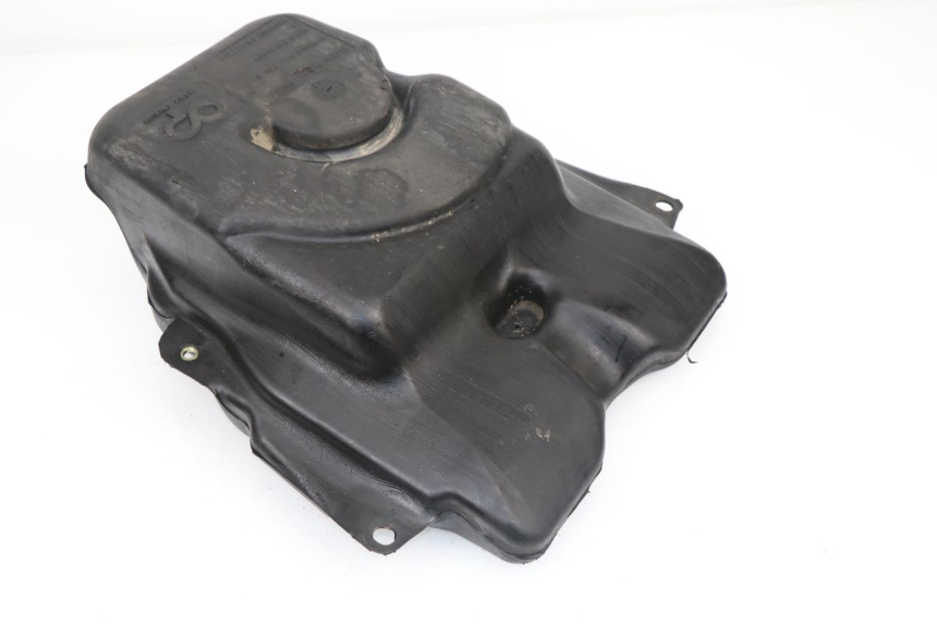 photo de RESERVOIR ESSENCE PEUGEOT SV 80 (1993 - 1997)