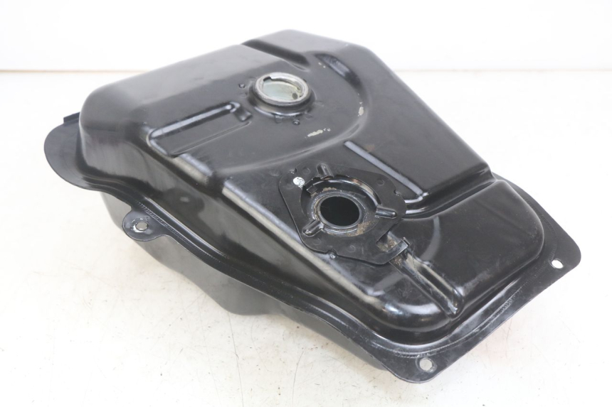 photo de RESERVOIR ESSENCE PEUGEOT TWEET 4T 50 (2018 - 2020)