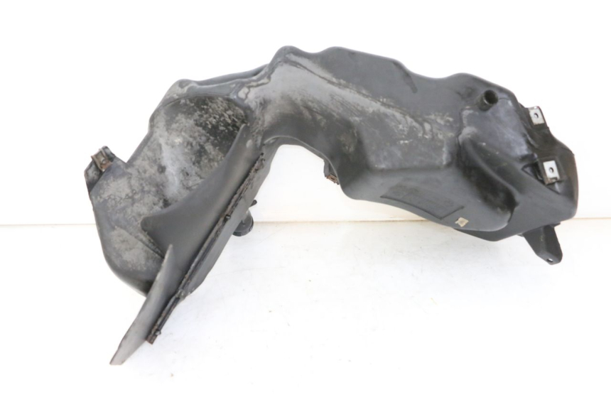 photo de RESERVOIR ESSENCE PIAGGIO VESPA GRANTURISMO 200 (2004 - 2005)