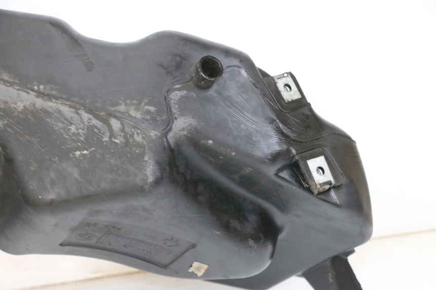 photo de RESERVOIR ESSENCE PIAGGIO VESPA GRANTURISMO 200 (2004 - 2005)
