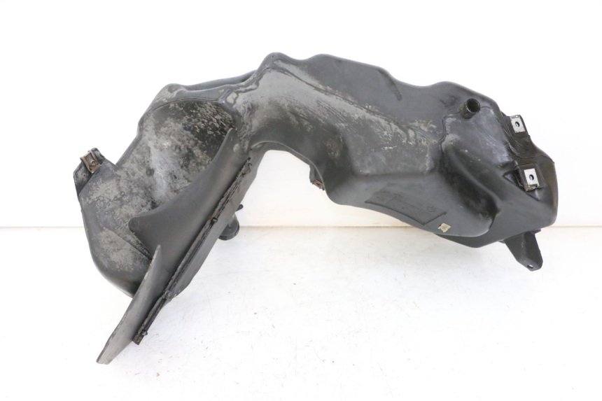 photo de RESERVOIR ESSENCE PIAGGIO VESPA GRANTURISMO 200 (2004 - 2005)
