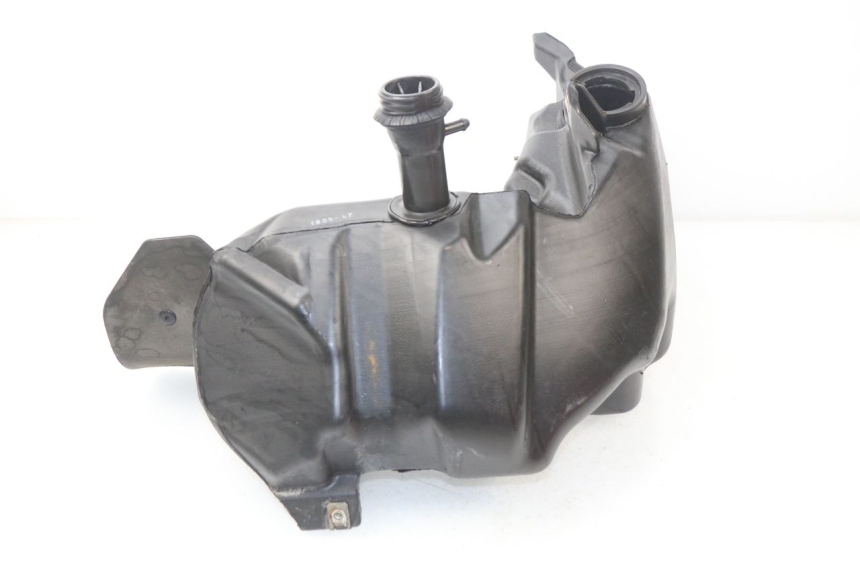 photo de RESERVOIR ESSENCE PIAGGIO VESPA GTS IE ABS 300 (2016 - 2018)