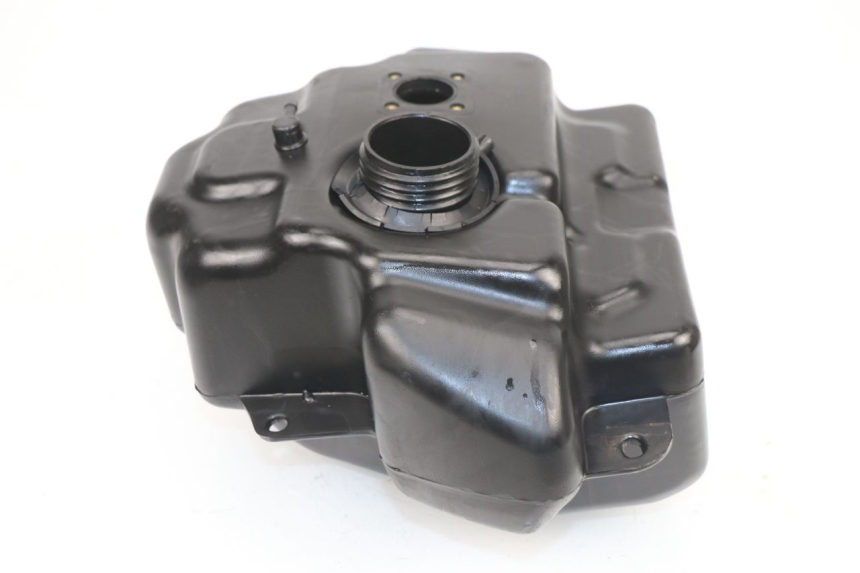 photo de RESERVOIR ESSENCE RAZZO XENON 4T 50 (2008 - 2012)