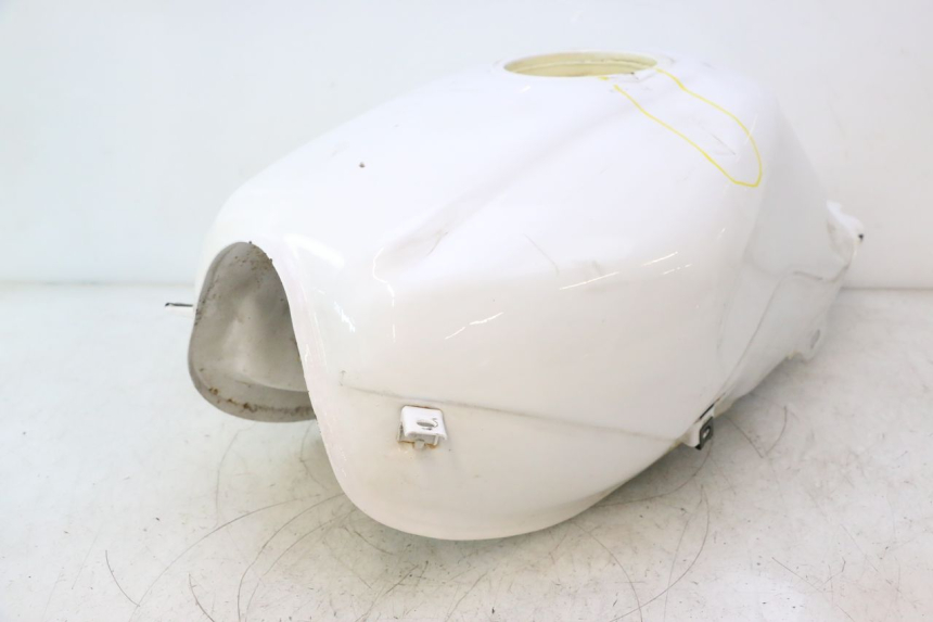photo de RESERVOIR ESSENCE YAMASAKI ROADSTER 50 (2013 - 2018) - Focus structure