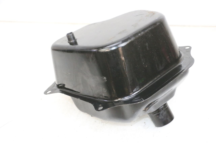 photo de RESERVOIR ESSENCE TNT MOTOR ROMA 10' 4T 50 (2019 - 2022) - Gros plan technique