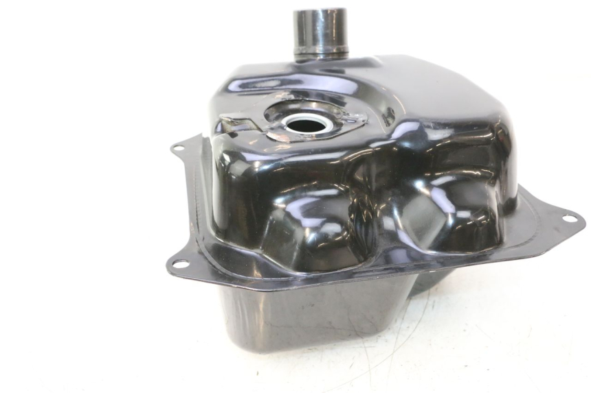 photo de RESERVOIR ESSENCE TNT MOTOR ROMA 10' 4T 50 (2007 - 2018) - Vue d’ensemble