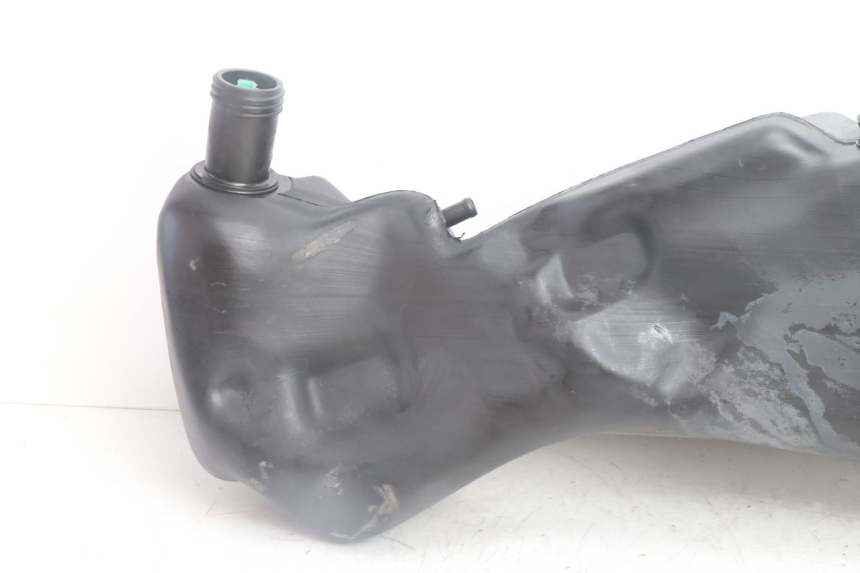 photo de RESERVOIR ESSENCE GILERA RUNNER SP 50 (2002 - 2004) - Détail de la pièce
