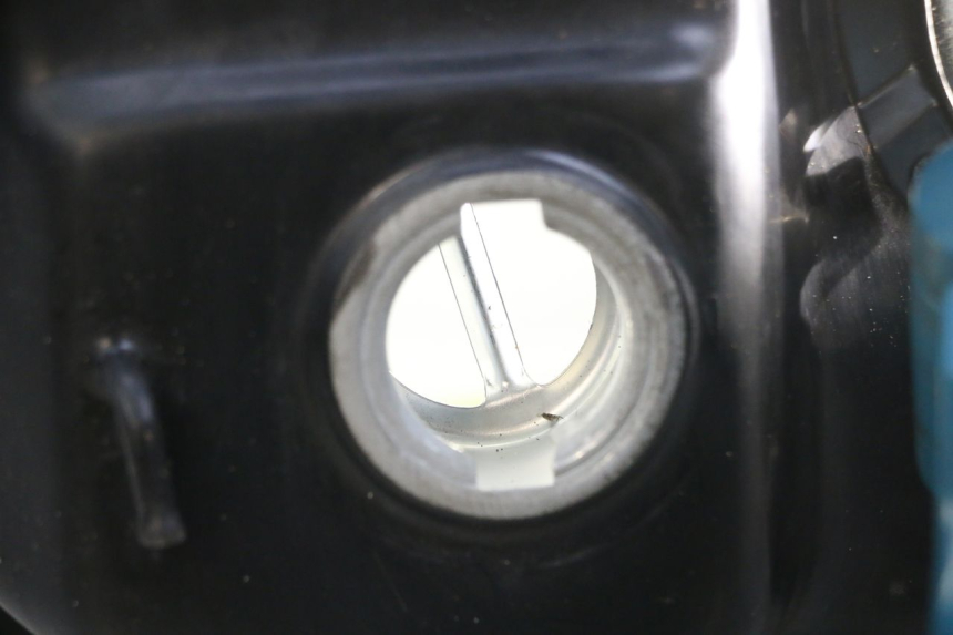 photo de RESERVOIR ESSENCE JM MOTORS SANTANA EVO 50 (2024 - 2026) - Autre angle de vue