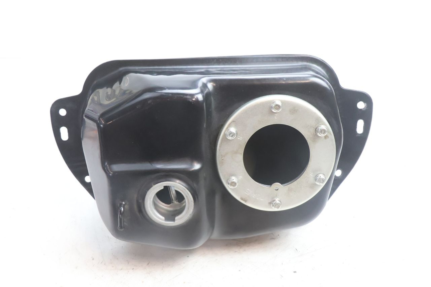 photo de RESERVOIR ESSENCE JM MOTORS SANTANA EVO 50 (2024 - 2026) - Autre angle de vue