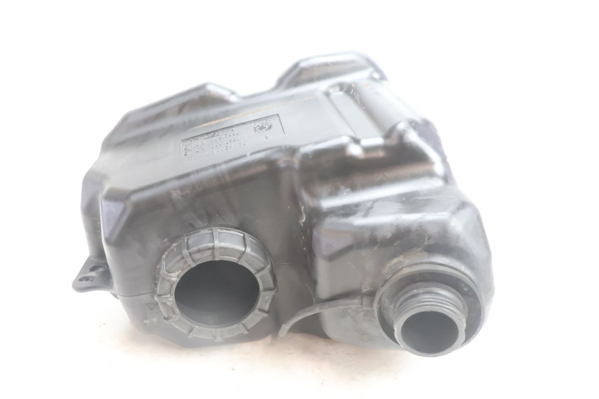 photo de RESERVOIR ESSENCE PEUGEOT SATELIS 125 (2006 - 2009) - Détail de la pièce