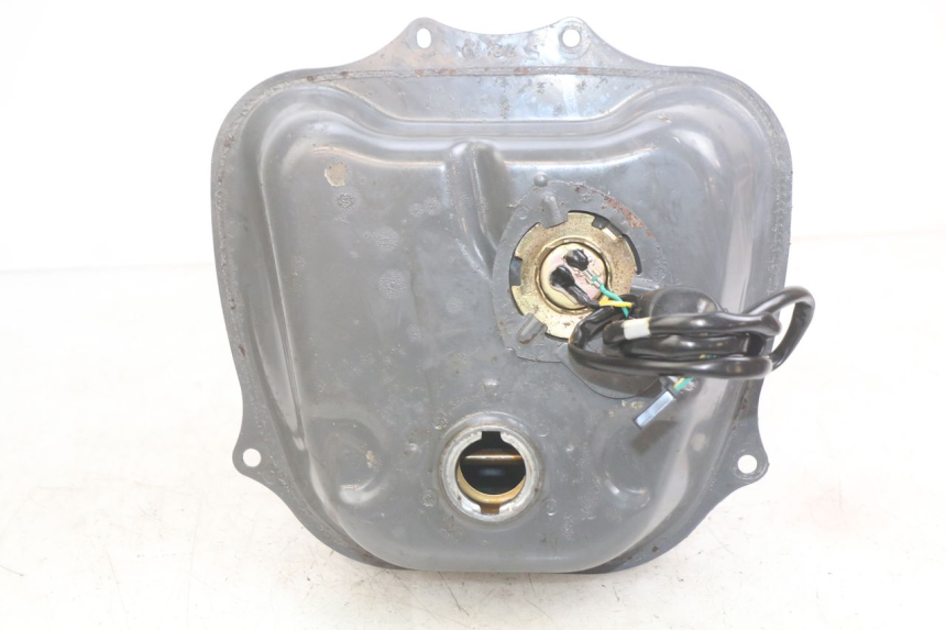photo de RESERVOIR ESSENCE HONDA SCV LEAD 100 (2003 - 2007)