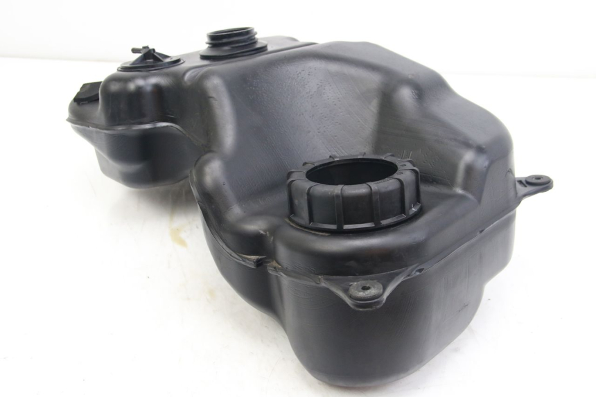 photo de RESERVOIR ESSENCE SUZUKI SIXTEEN 125 (2008 - 2010)