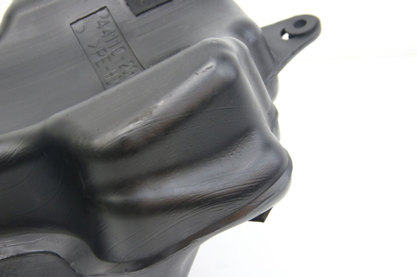 photo de RESERVOIR ESSENCE SUZUKI SIXTEEN 125 (2008 - 2010)