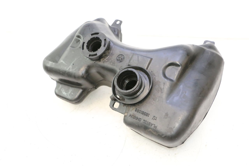 photo de RESERVOIR ESSENCE PEUGEOT SPEEDFIGHT 2 AC 50 (2000 - 2009) - Autre angle de vue