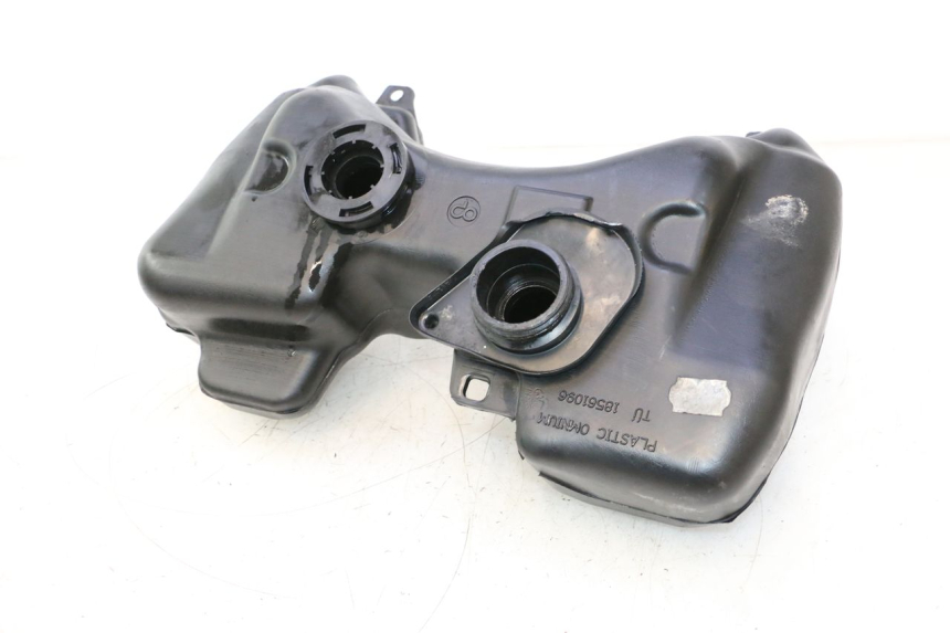 photo de RESERVOIR ESSENCE PEUGEOT SPEEDFIGHT LC 50 (1996 - 2002) - Points de fixation