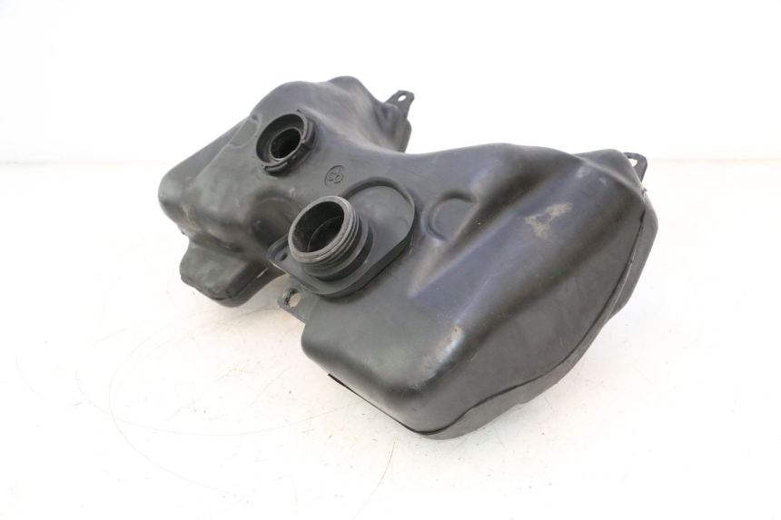 photo de RESERVOIR ESSENCE PEUGEOT SPEEDFIGHT LC 50 (1996 - 2002) - Zoom état d’usage