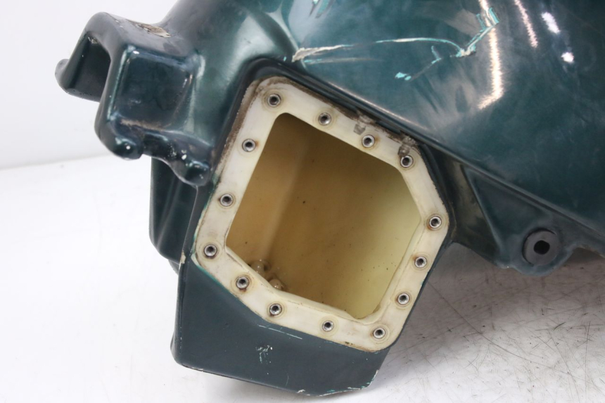 photo de RESERVOIR ESSENCE TRIUMPH SPRINT ST 955 (1999 - 2001)