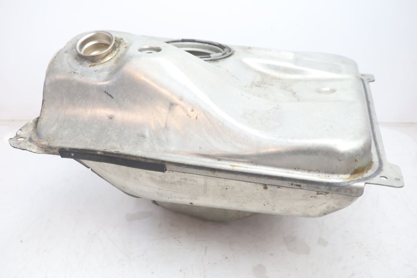 photo de RESERVOIR ESSENCE CAN-AM SPYDER RS 1000 (2008 - 2012) - Détail de la pièce