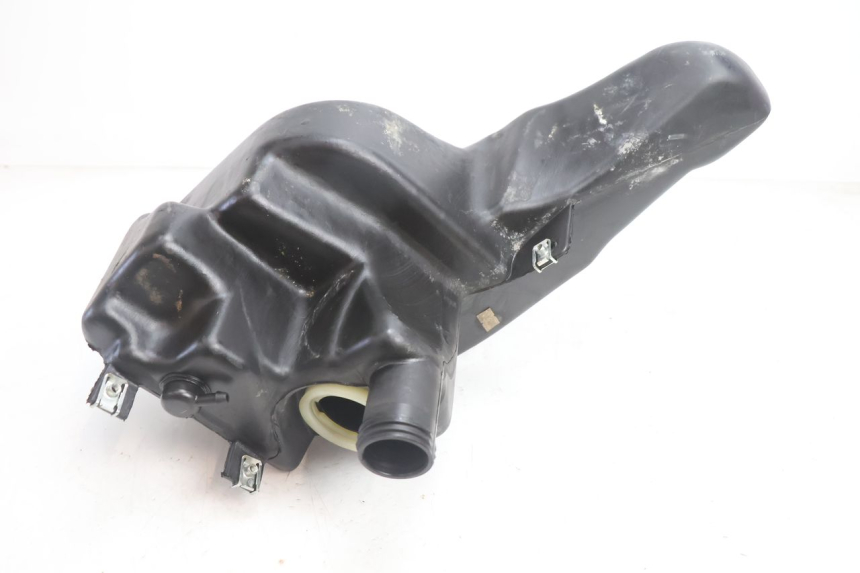 photo de RESERVOIR ESSENCE GILERA STALKER 50 (2004 - 2014) - Détail de la pièce