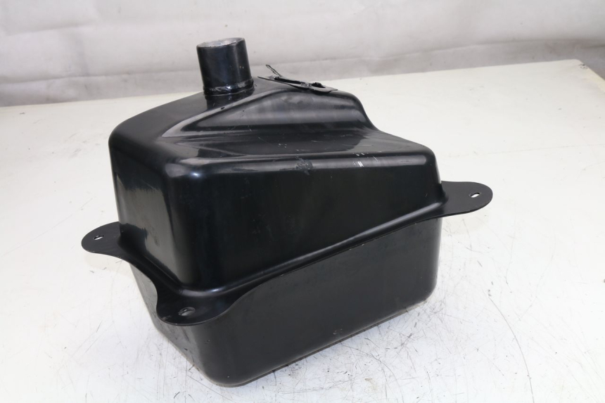 photo de RESERVOIR ESSENCE RAZZO STEED 125 (2012 - 2018)