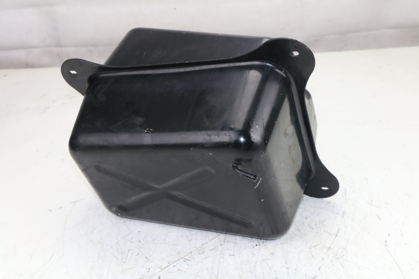 photo de RESERVOIR ESSENCE RAZZO STEED 125 (2012 - 2018)