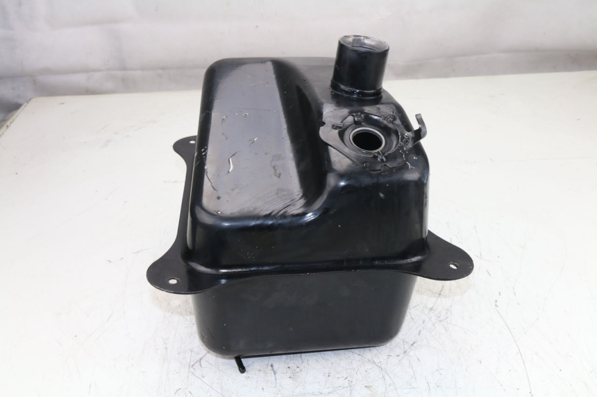 photo de RESERVOIR ESSENCE RAZZO STEED 125 (2012 - 2018)