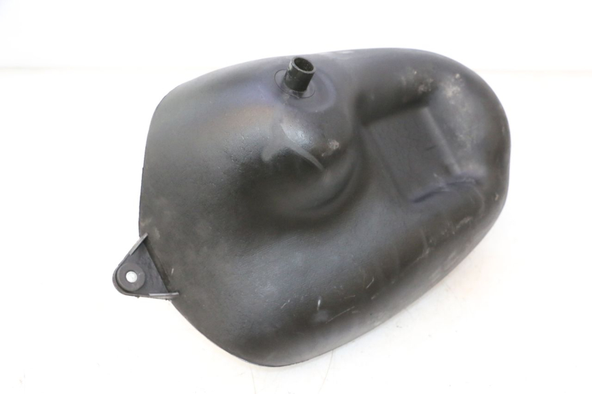 photo de RESERVOIR ESSENCE MBK STUNT NAKED 50 (2004 - 2018) - Zoom état d’usage