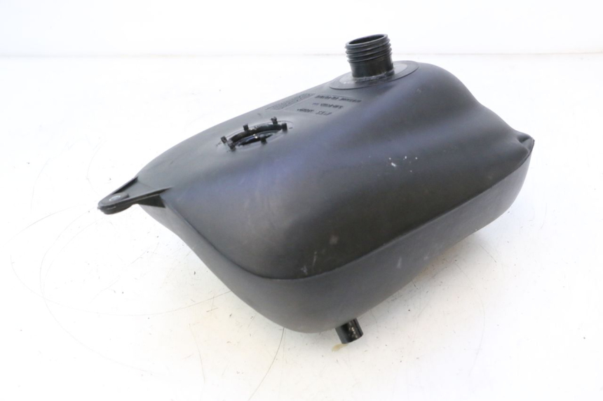 photo de RESERVOIR ESSENCE MBK STUNT NAKED 50 (2004 - 2018) - Autre angle de vue