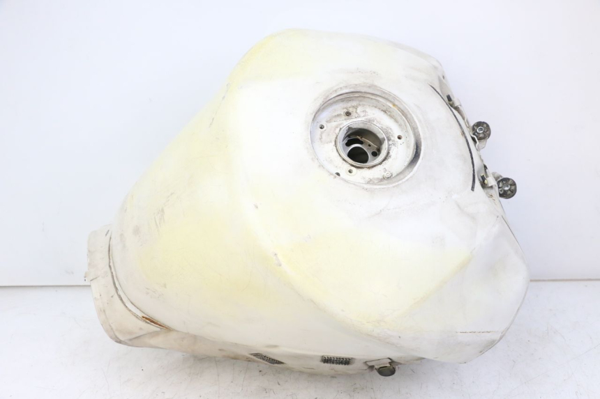 photo de RESERVOIR ESSENCE SUZUKI GSR 750 (2011 - 2017)