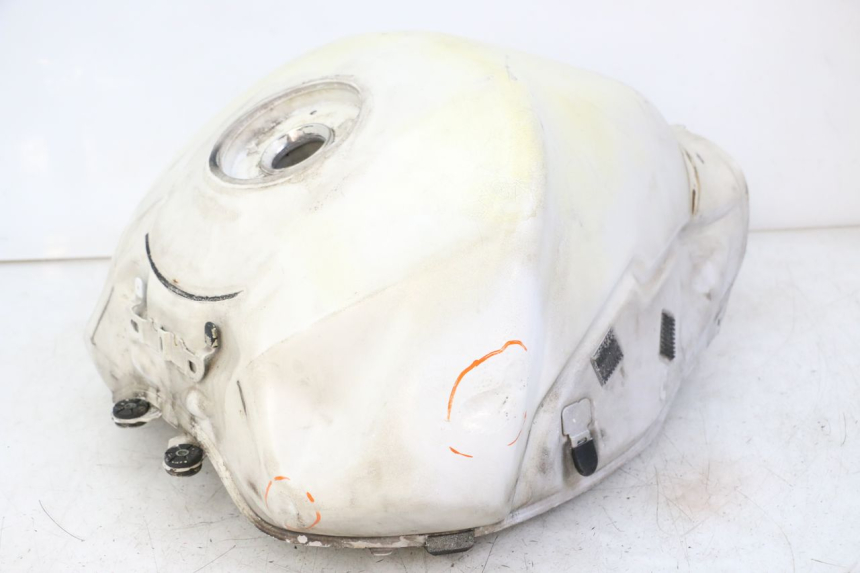 photo de RESERVOIR ESSENCE SUZUKI GSR 750 (2011 - 2017)