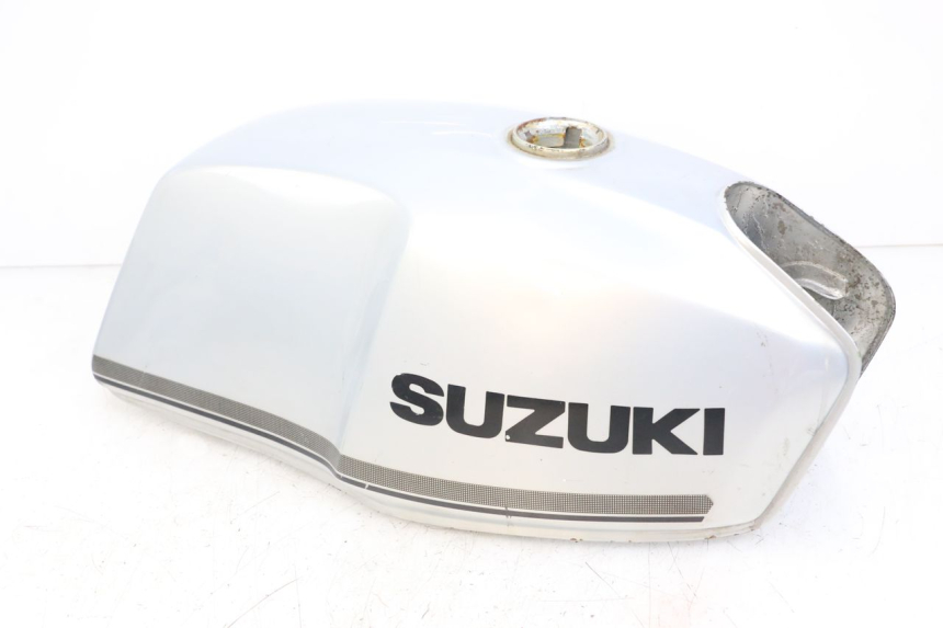photo de RESERVOIR ESSENCE SUZUKI GSX E 250 (1982 - 1983)