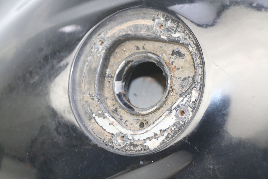 photo de RESERVOIR ESSENCE SUZUKI GSX-F GSX  F 1100 (1988 - 1994)