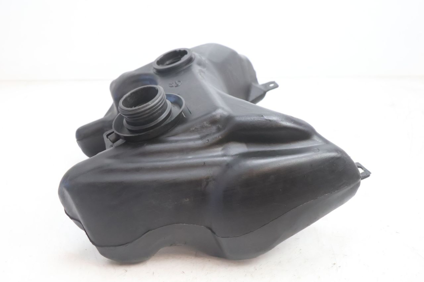 photo de RESERVOIR ESSENCE PEUGEOT TREKKER TKR 50 (2005 - 2014) - Zoom état d’usage