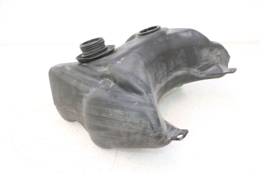 photo de RESERVOIR ESSENCE PEUGEOT TREKKER 50 (1995 - 2004) - Gros plan technique
