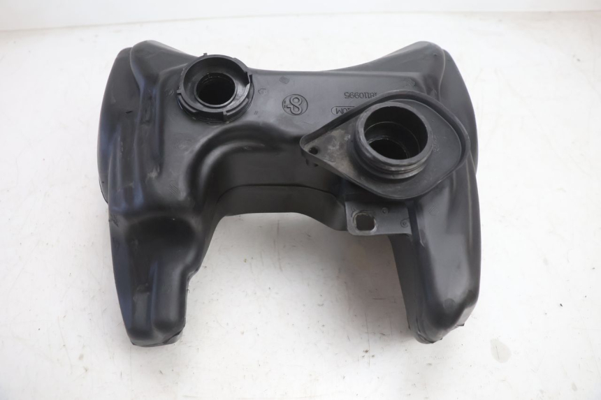 photo de RESERVOIR ESSENCE PEUGEOT TREKKER 50 (1995 - 2004) - Zoom état d’usage