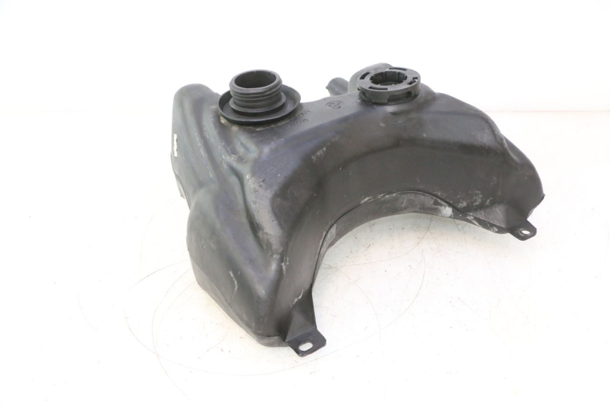 photo de RESERVOIR ESSENCE PEUGEOT TREKKER 50 (1995 - 2004) - Autre angle de vue