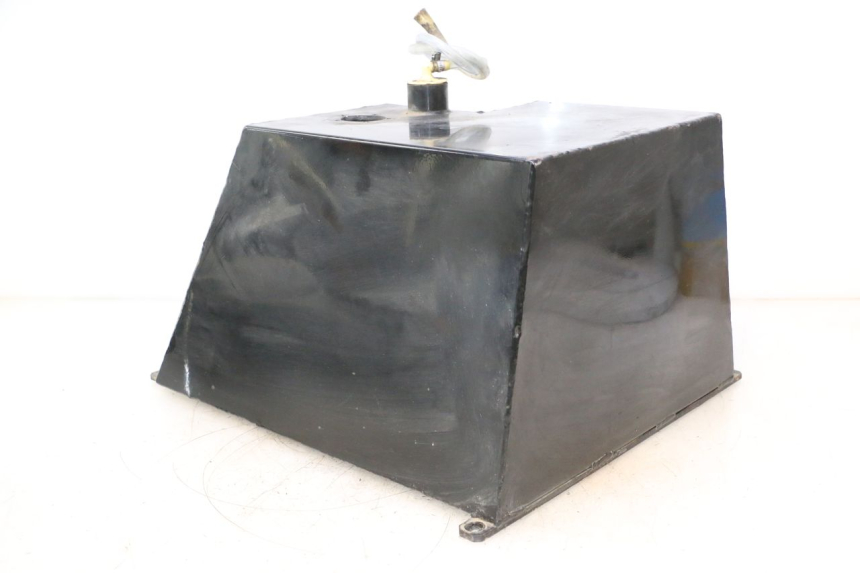 photo de RESERVOIR ESSENCE BOOM TRIKE FUN 500 (2004 - 2010) - Points de fixation